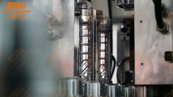 Volles automatisches Haustier-Flaschen-Formteil, das Maschine 50KW 28 Millimeter macht