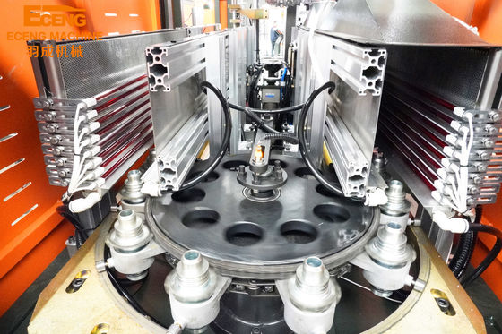 Q3000 Hochgeschwindigkeits-Wasserflasche Blasformmaschine 2 Hohlraum 3000BPH