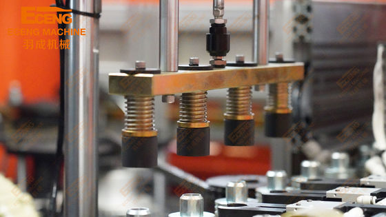 HAUSTIER YCQ-2L-4 Hohlraum 2l der Blasformverfahren-Maschinen-4000BPH 4