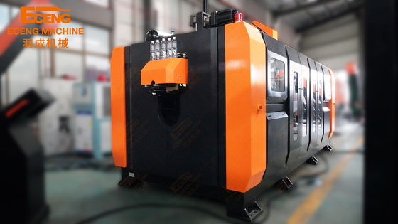 Getränkeflaschen-Blasformen-Maschine Eceng K6 2000 ml 50KW-Hochgeschwindigkeitsplastiksaft-