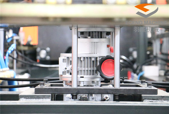LDPE-HDPE-HAUSTIER Ausdehnungs-Schlagmaschinen-Plastikflasche, die 8000PCS/HR formt