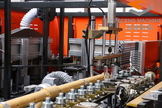 Orange 4 Hohlraum automatische HAUSTIER Plastikflaschen-Schlagmaschine 9kg/Cm2